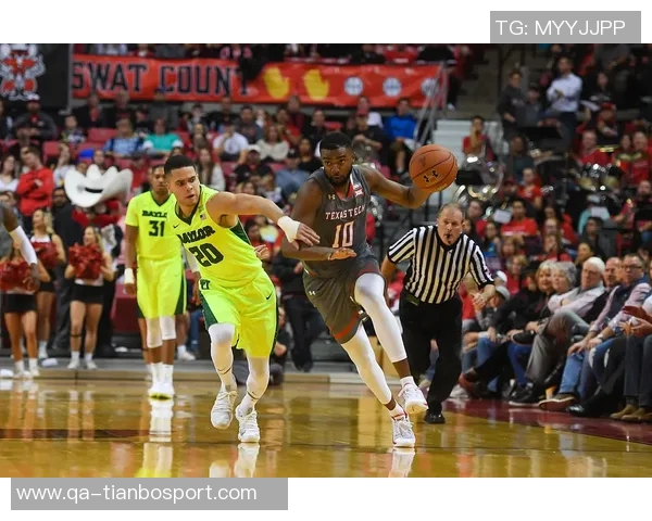 勇士轻松战胜太阳雷霆逆袭快船公牛遭遇76人强势挑战 勇士轻松战胜太阳雷霆逆袭快船公牛遭遇76人强势挑战