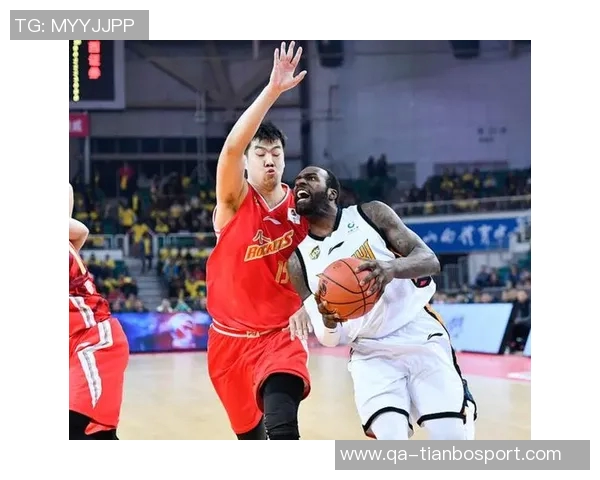 布朗上半场仅出场12分钟马祖拉强调均衡时间下半场表现出色 布朗上半场仅出场12分钟马祖拉强调均衡时间下半场表现出色