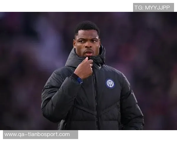 邓弗里斯更换经纪人若顶级球队求购将考虑转会事宜 邓弗里斯更换经纪人若顶级球队求购将考虑转会事宜